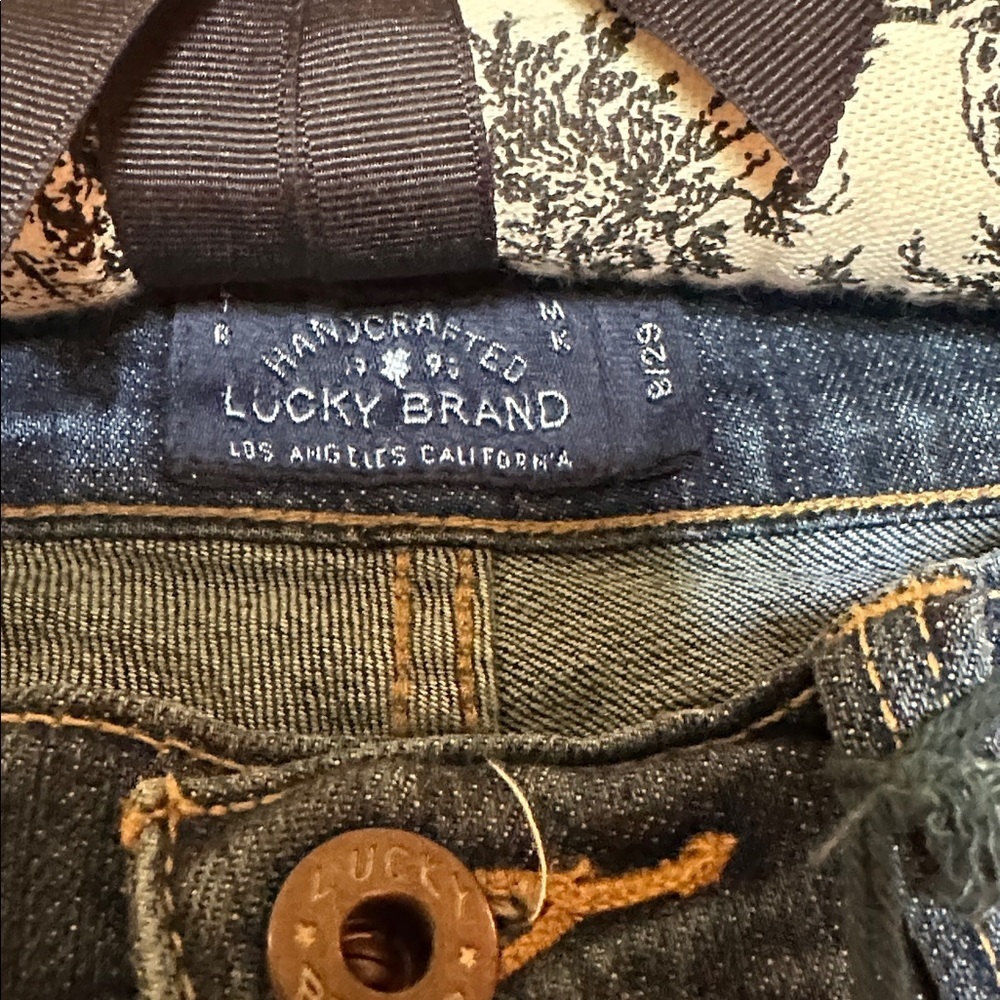 Lucky Jeans Women's  Sofia Skimmer Curvy Fit Midrise  Dark Wash Jeans size 8 /29 - Picture 2 of 5